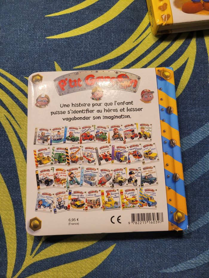 Livre p'tit mickey bricoleur et p'tit garçon camion toupie - photo numéro 3