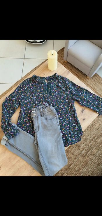 Joli ensemble fleuri - fille Taille 10 ans