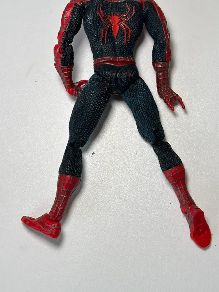 Toybiz 2003 Spiderman 2 Film Super Posable Tobey Maguire Punching Action figurine action figure - photo numéro 4