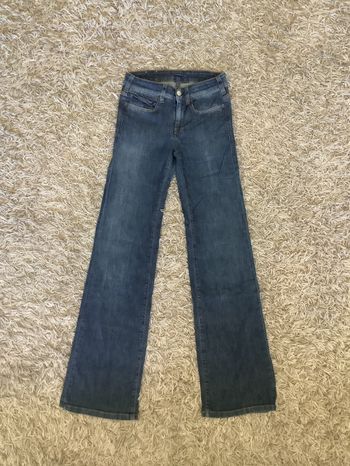 Jeans Hifilger en très bon état  Taille 34