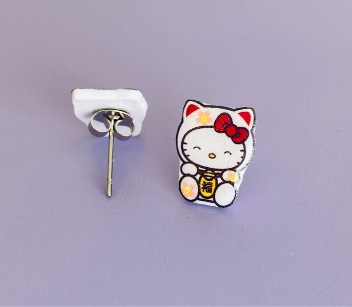 Boucles d’oreilles Fait main Résine Hello Kitty Maneki Neko - photo numéro 2