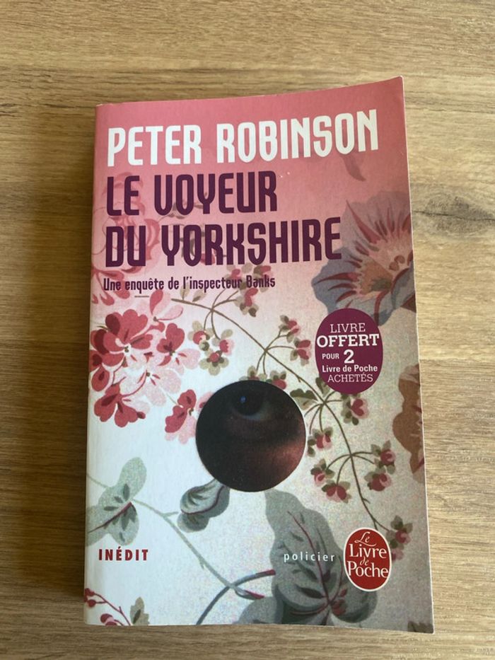 Livre intitulé Le voyeur du Yorkshire