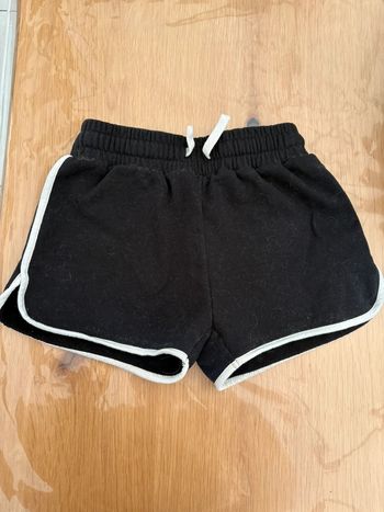 Short fille Xxs 8 ans