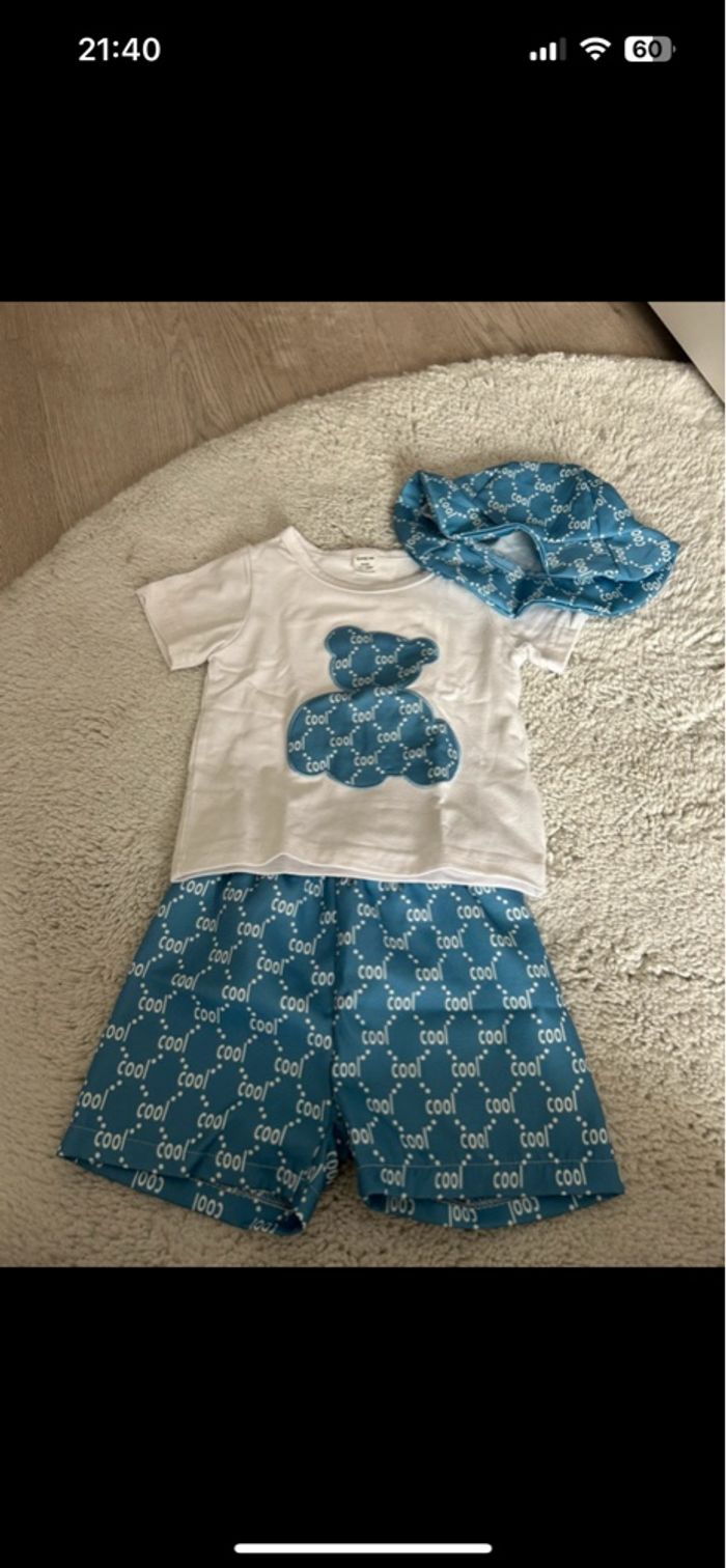 Vend jolie ensemble enfant - photo numéro 4