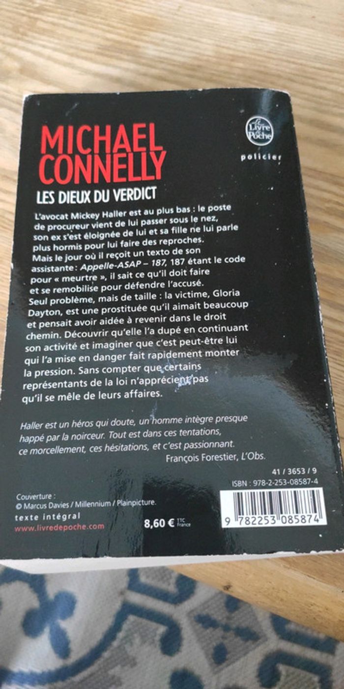 Les dieux du verdict - photo numéro 2