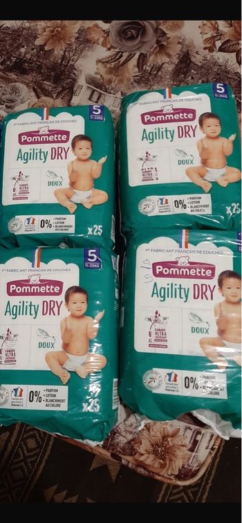 Lot de quatre couches 5 eme âge