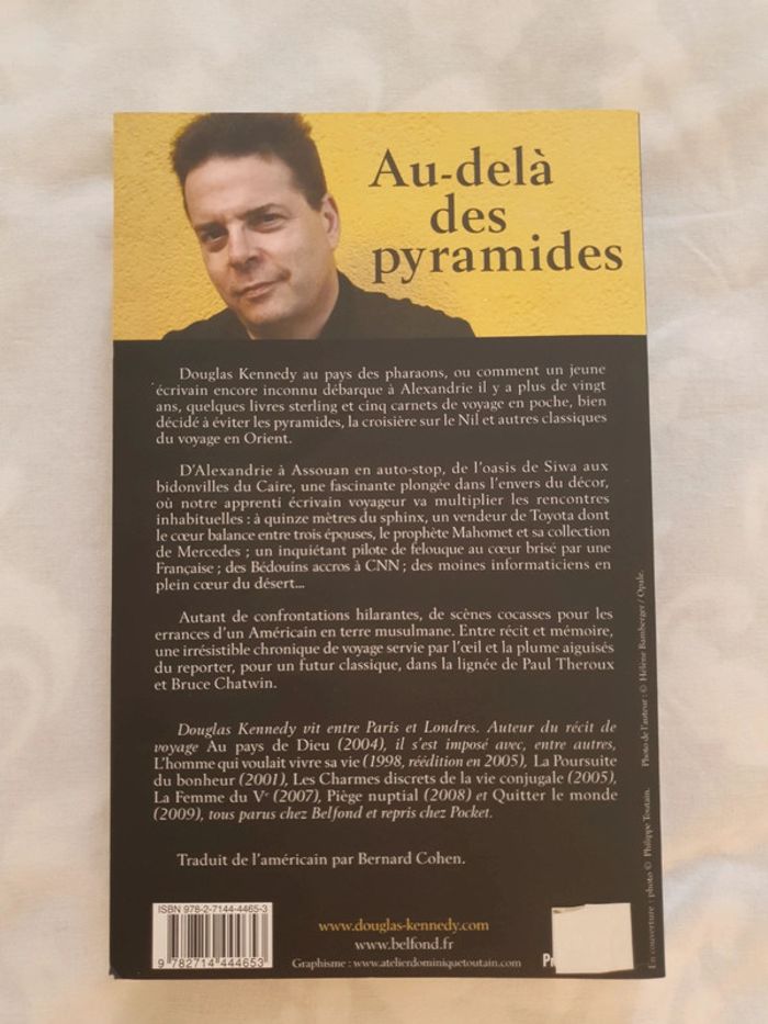 Roman "Au-delà des pyramides" - photo numéro 2