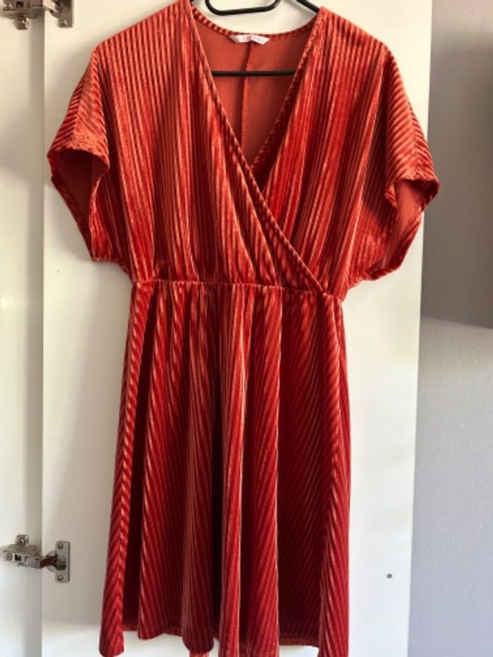 Robe manches courtes