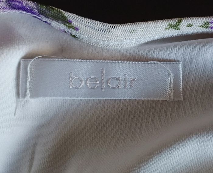 Très joli haut BELAIR - photo numéro 3