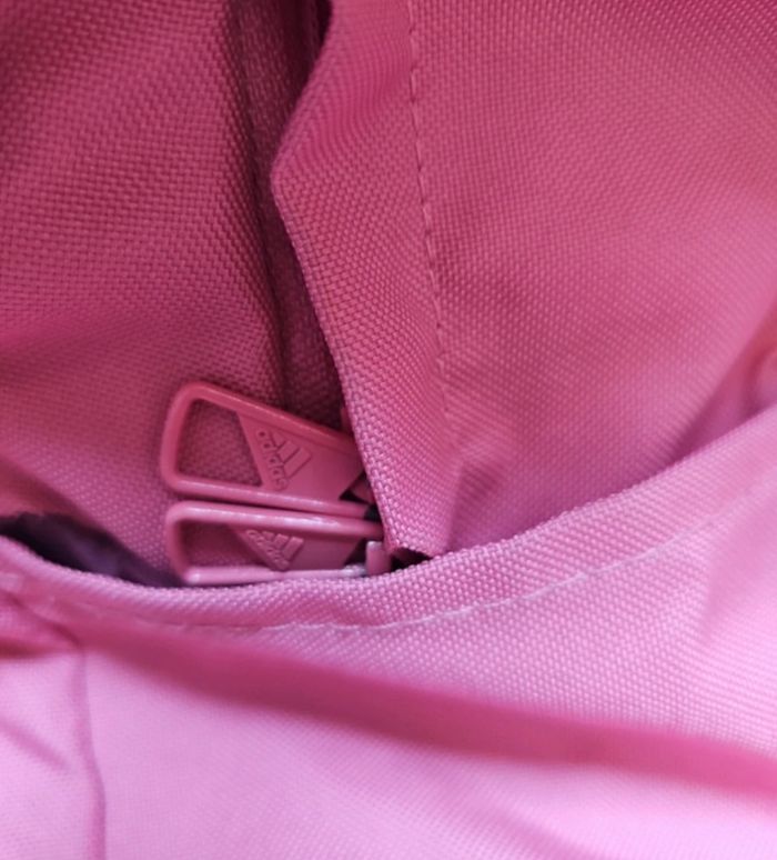 Sac Adidas trousse offert - photo numéro 2