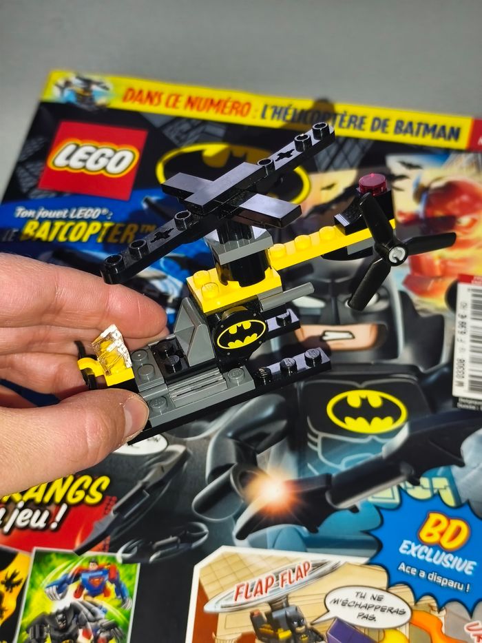 Magasine Lego et son hélicoptère - photo numéro 2