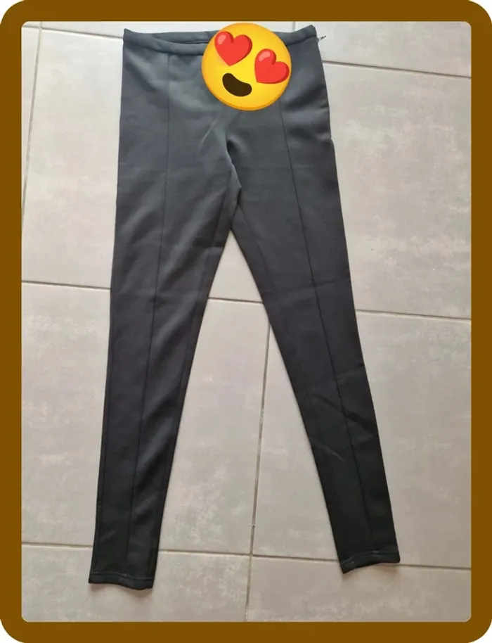 Pantalon noir super skinny