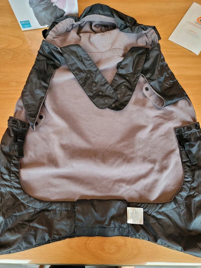 Couverture de portage universelle ergobaby - photo numéro 2