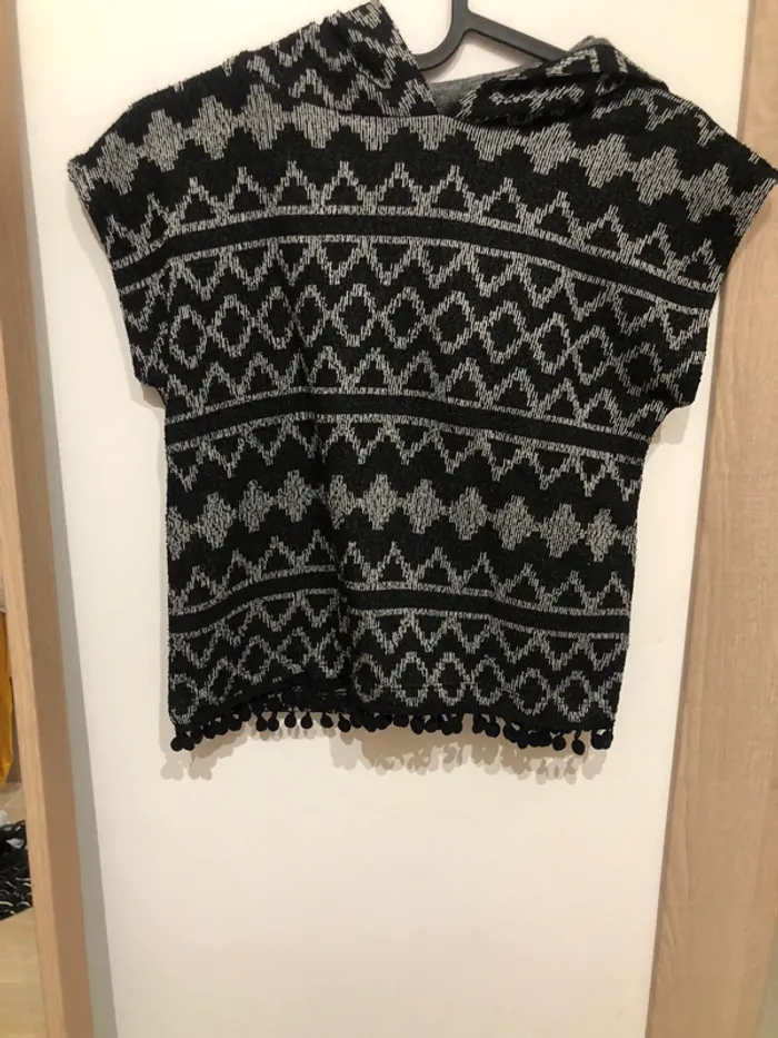 Pancho à capuche