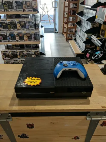Xbox one noir + Manette bleu officielle