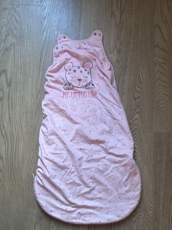 Gigoteuse bebe fille