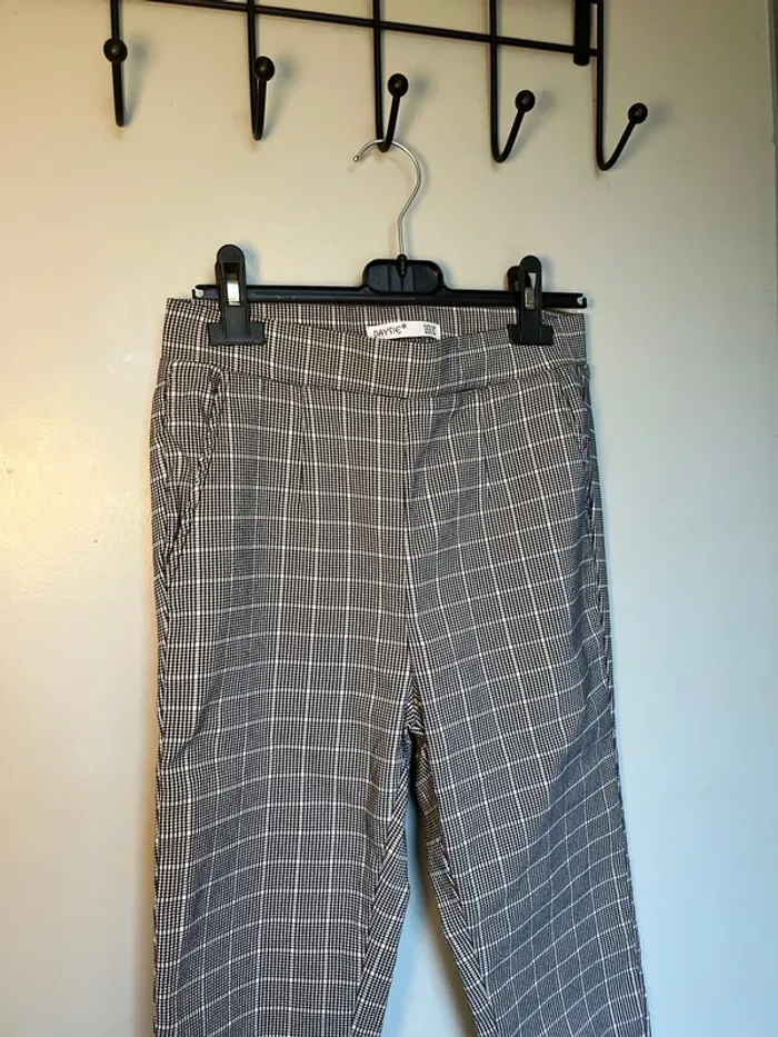Pantalon moulant - photo numéro 2