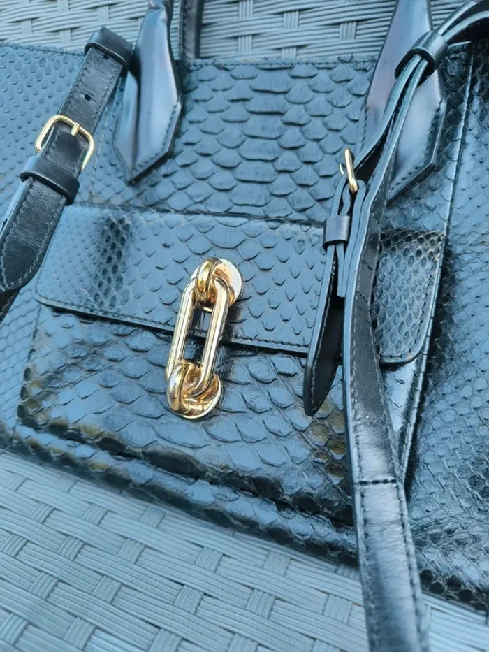 Sac à main avec bandoulière cuir effet crocodile Balenciaga - photo numéro 2