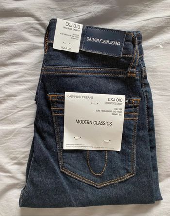 Jean slim femme Calvin Klein neuf T32