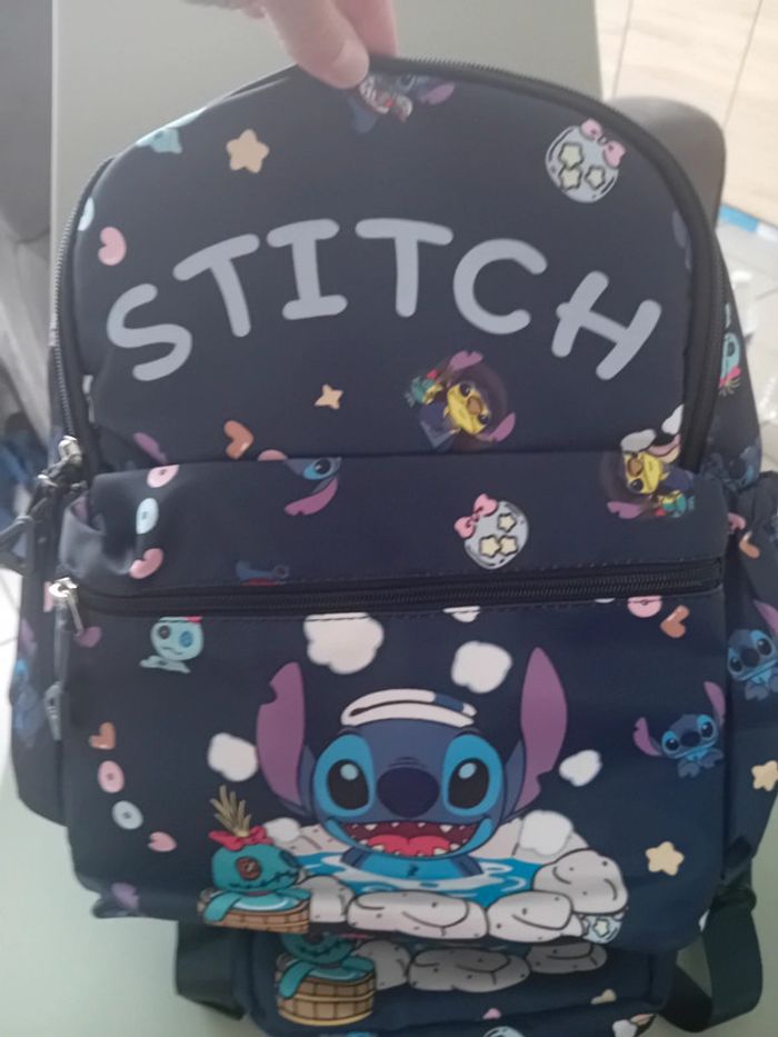 Ensemble scolaire Stitch neuf 4 pièces - photo numéro 6