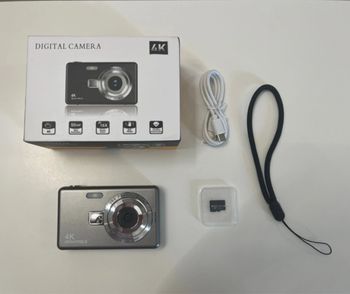 Appareil photo numérique neuf  + carte sd