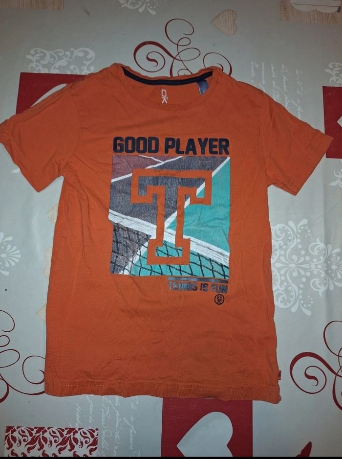 T-shirt orange à impression