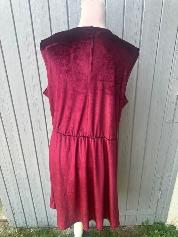 Robe décolleté sans manches bordeaux velours chic 42/XL - photo numéro 4