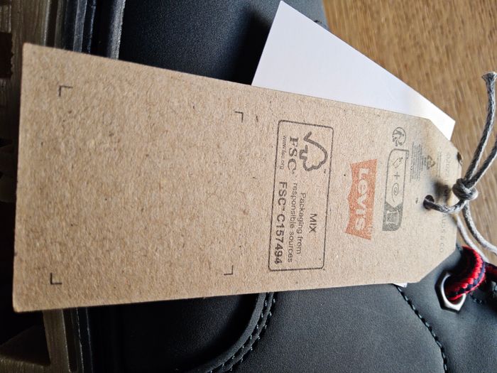 Bottines pointure 33 levis neuve - photo numéro 8