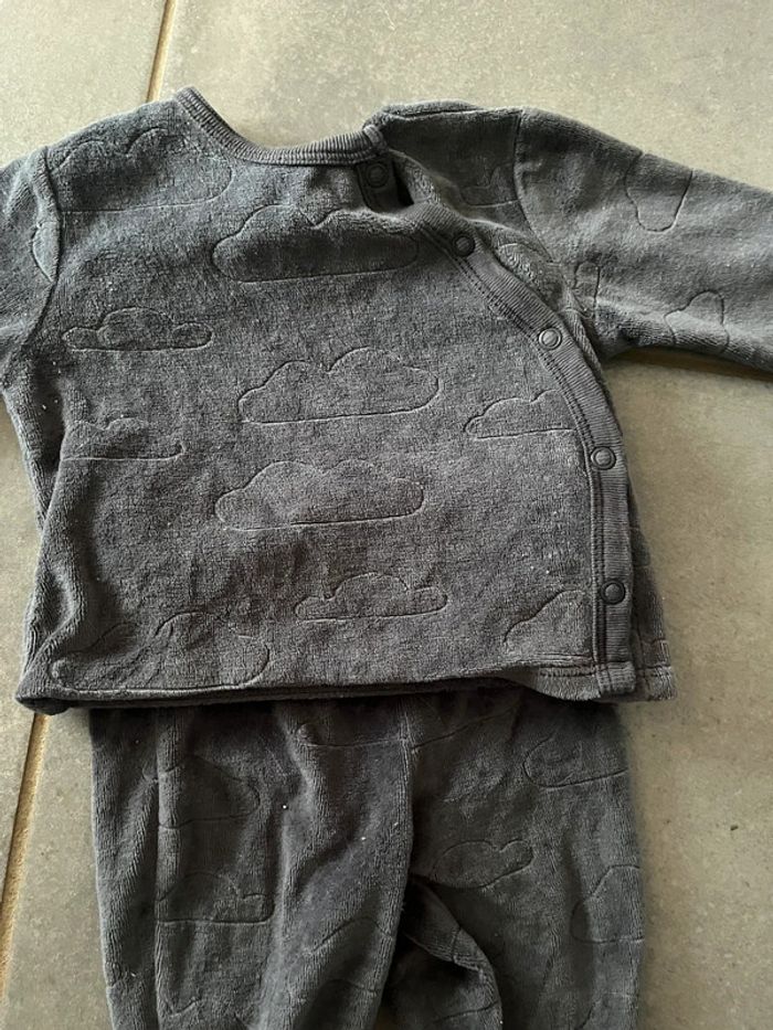 Pyjama deux pièces - photo numéro 3