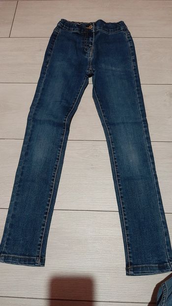 Jean filme 8ans tape a loeil