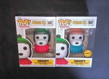 Lot 2 Figurines Funko Pop / Snoopy 1681 / Peanuts ( 1 Chase + 1 Normal )