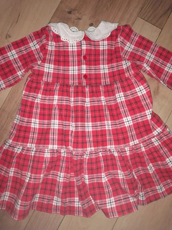 Robe 👗 23 mois - photo numéro 3