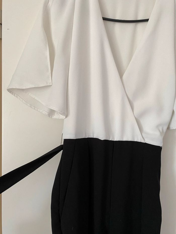 Combinaison noire et blanche Mango taille XS - photo numéro 4