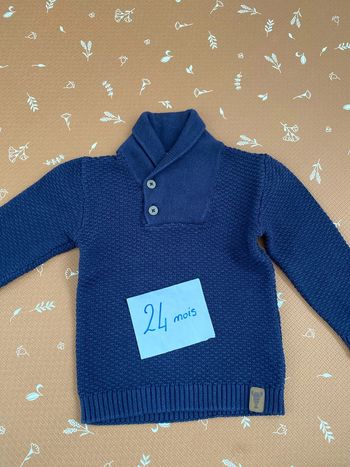 Pull épais 23 mois