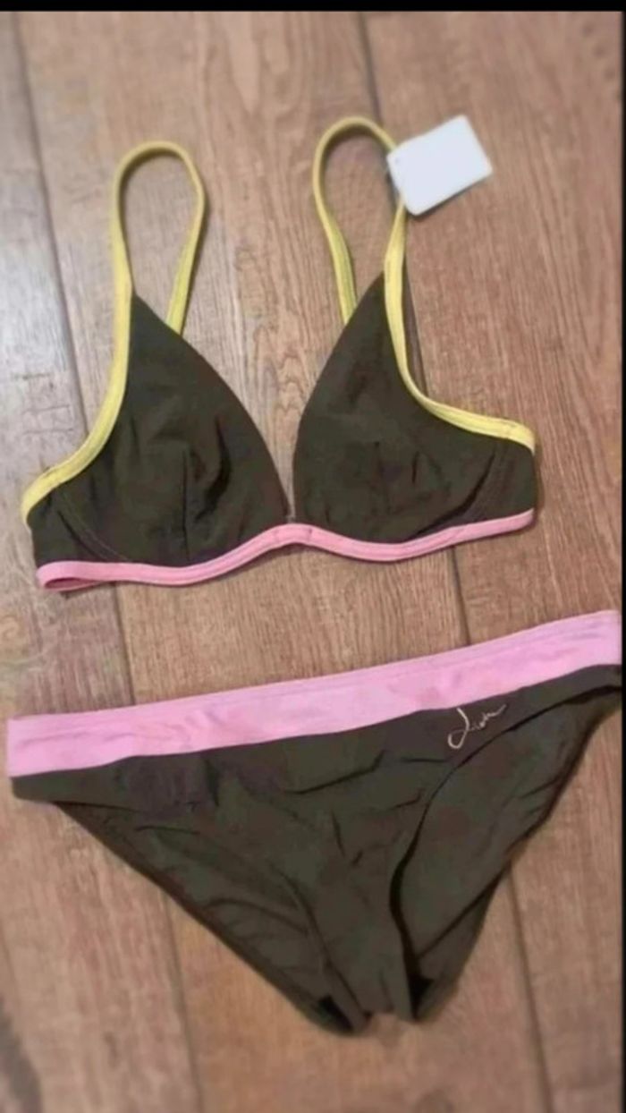 Maillot  de  bain