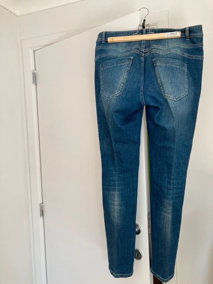 Magnifique jean avec broderie et effet délavé || coupe boyfriend || T42 || coton - photo numéro 6