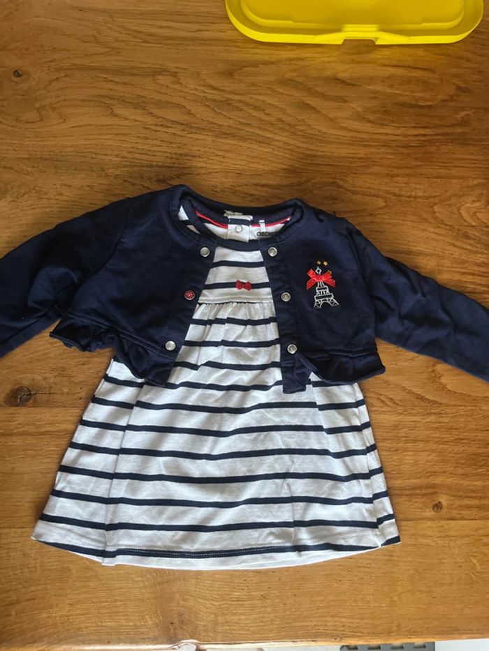 Robe tee shirt et gilet 9 mois