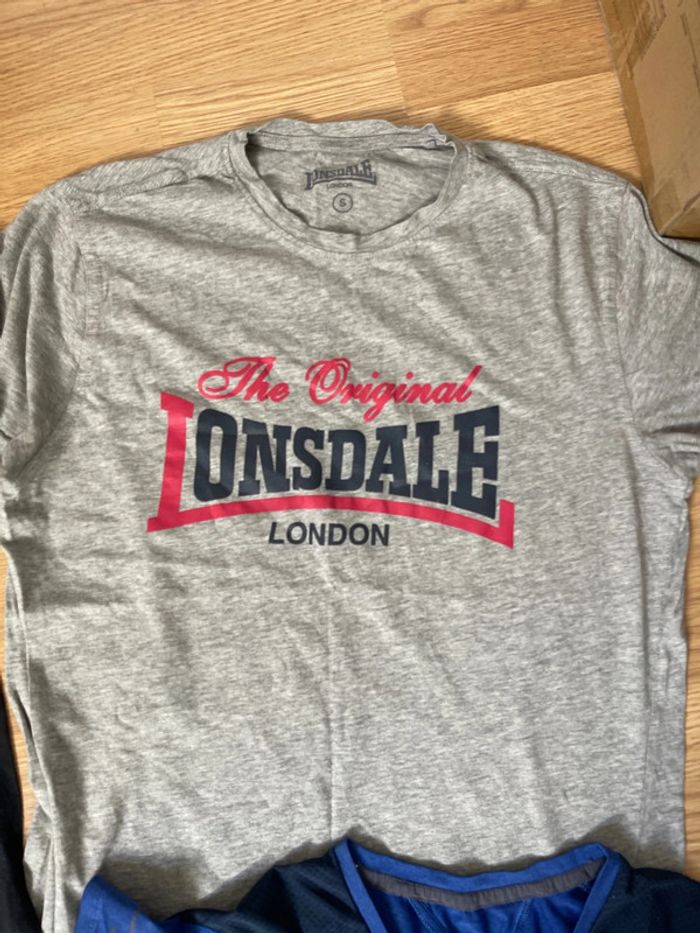 Lot t-shirt taille s - photo numéro 5