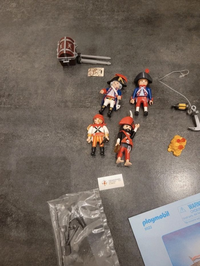 Chaloupe de pirate et phare playmobil 9522 - photo numéro 3