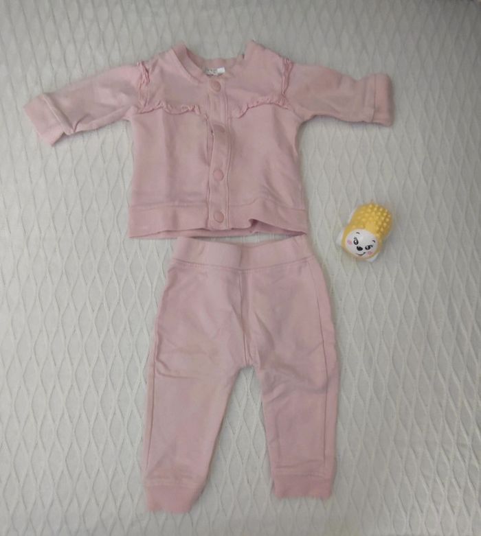 Ensemble rose pale