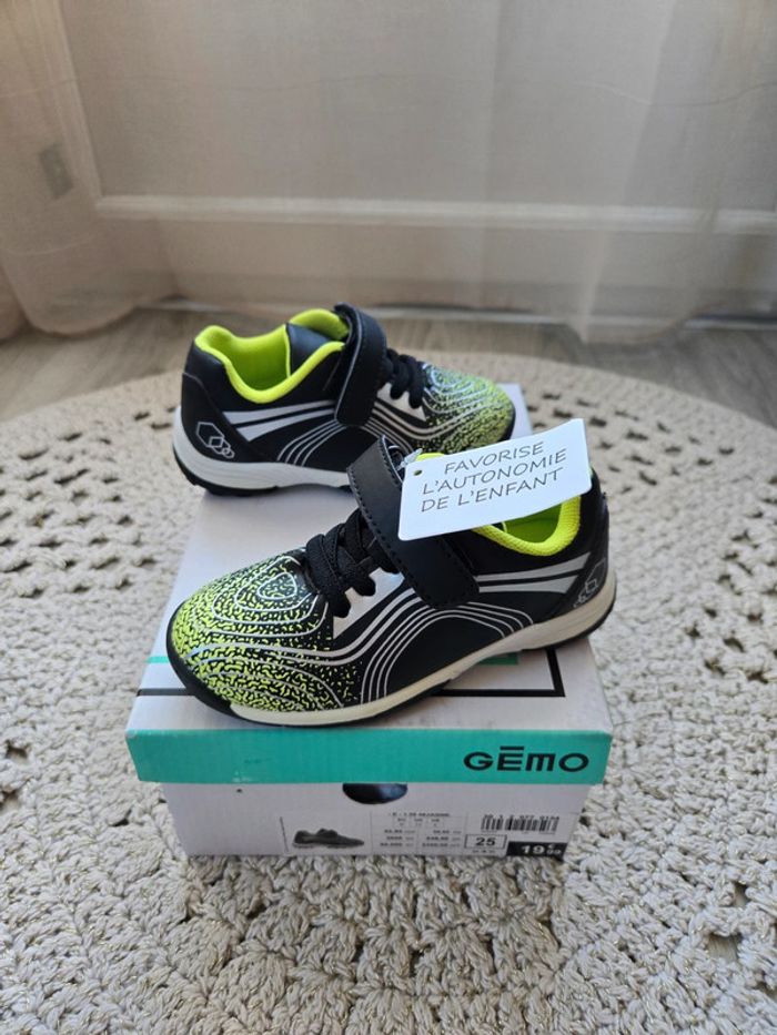 Boy: baskets Gemo neuves 25