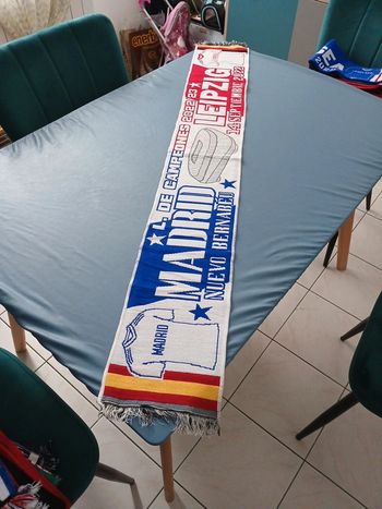 Écharpe foot match real Madrid Leipzig saison 2022 2023