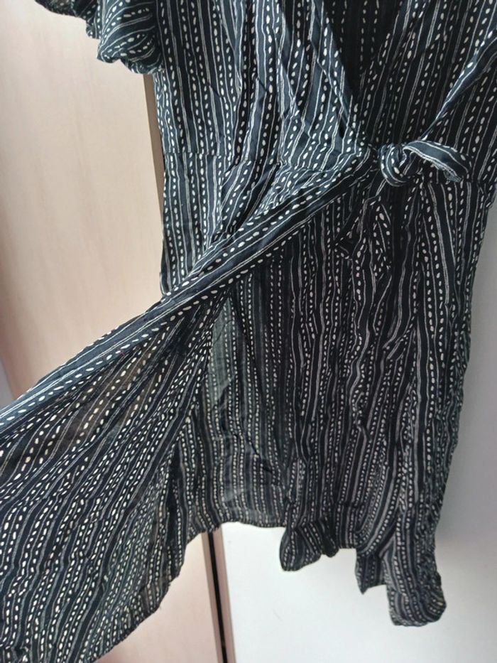 Robe d'été portefeuille LH taille XXL44 - photo numéro 4