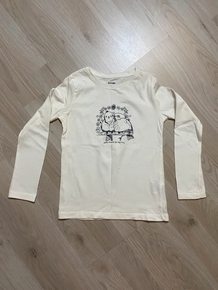 Lot de 2 t-shirts à manches longues + 1 offert taille 5 ans - photo numéro 2