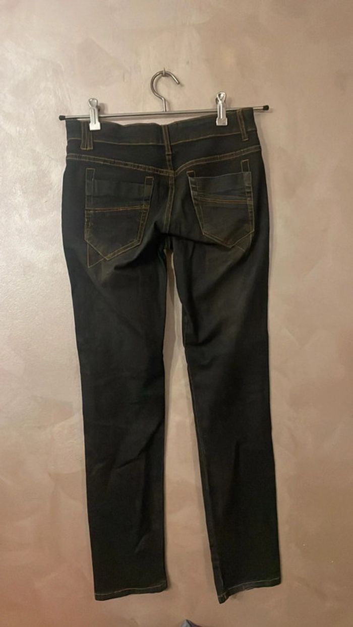 Jean femme taille 38 - photo numéro 2