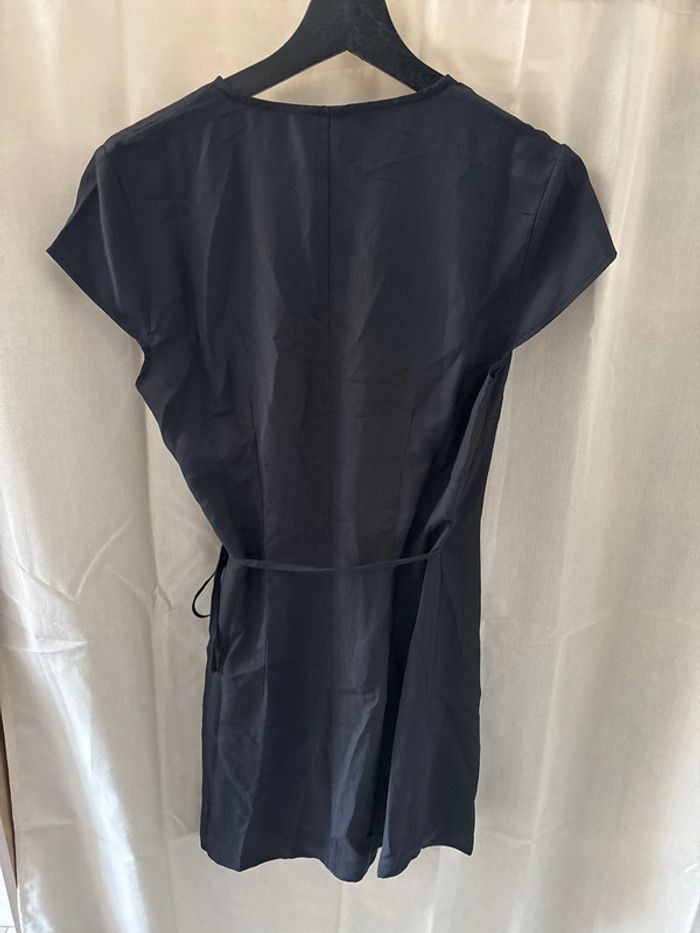 Robe cache cœur noire H&M - photo numéro 5