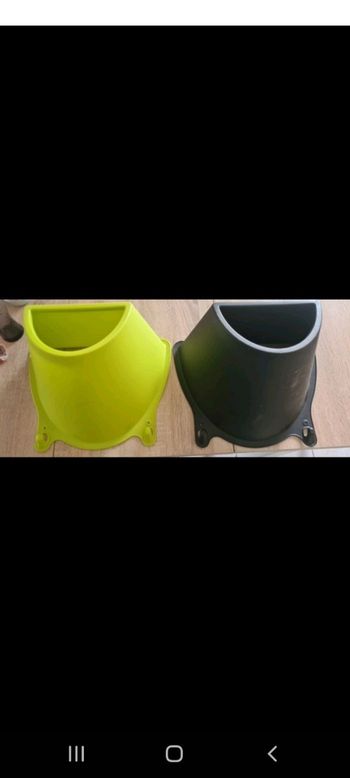 2 Rangements murales ikea