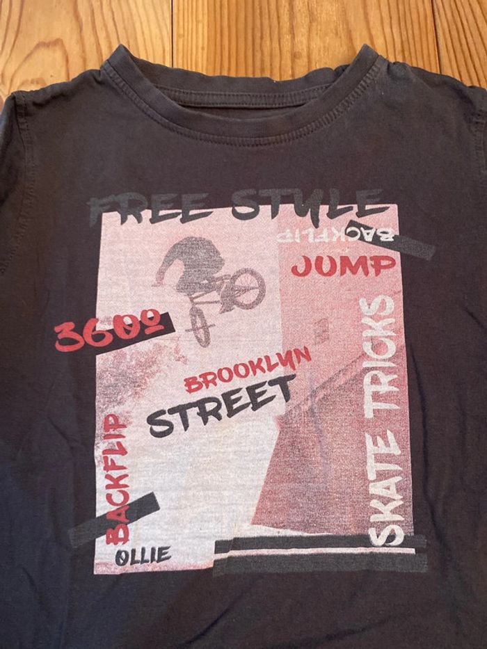 Tee shirt manches longues 8 ans - photo numéro 2