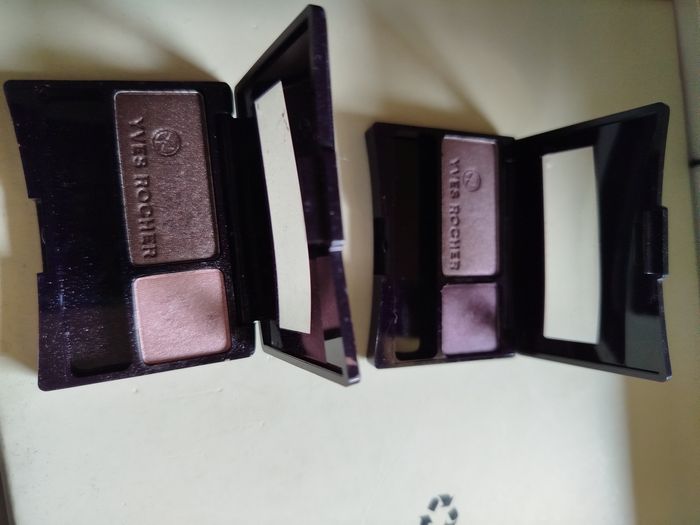 Lot vernis à ongles, eyeliner neuf, éponge maquillage neuf,fard a paupières neuf . Yves Rocher et autres - photo numéro 4