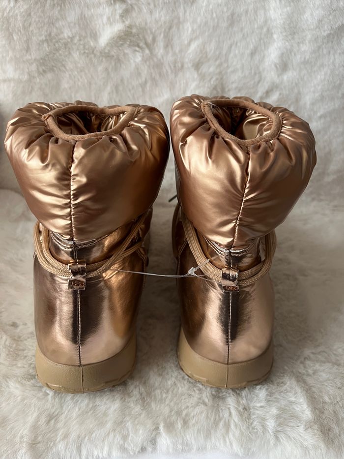 Après ski, bottines dorés pointure 40 - photo numéro 3